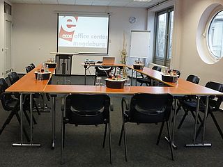 In U-Bestuhlung lässt es sich im Konferenzraum des ecos office centers in der Magdeburger Hegelstraße produktiv arbeiten