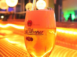 Genießen Sie ein frisch gezapftes Bier in der Partyscheune des Bauernhof Lehmann in Celle