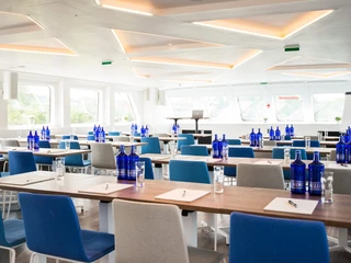 MS Princess Oberdeck Tagungsbestuhlung Parlamanetarisch