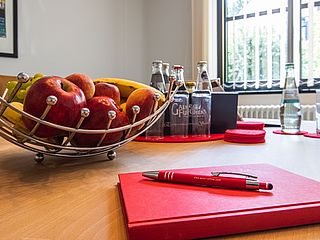 Buchen Sie Ihren vollausgestatteten Meetingraum im ecos office center magdeburg im Hundertwasserhaus