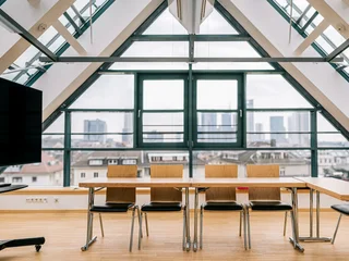 Aus dem Bluesky der pme Work-Life-Akademie hat man einen einzigartigen Blick über die Skyline Frankfurts
