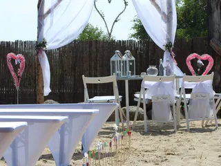 Feiern Sie Ihre Hochzeit unter freiem Himmel in der Eventfabrik in Neustadt