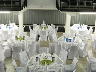 Elegante Anlässe lassen sich besonders gut im großen Saal des Kulturwerks feiern ©Mehrzwecksäle Norderstedt GmbH