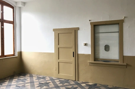 Alter Wartesaal im Bahnhof