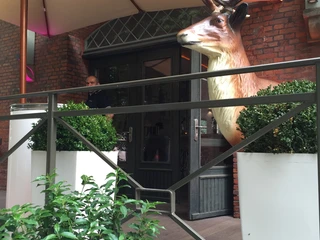 Der Eingang in den alten Bahnhof des Momentis Grand Central in Bremen 