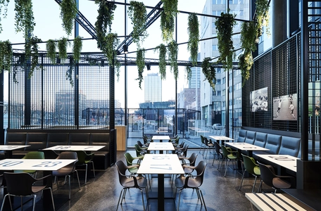 Shop & Bistro