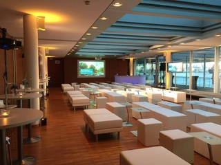 Hamburg Hanse Gate Loungemöbel Präsentation