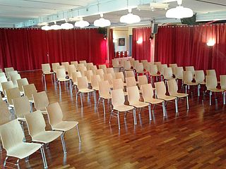 Theaterbestuhlung Roter Salon Bremen