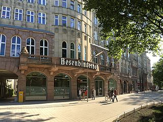 Der Besenbinderhof ist dank seiner Nähe zum Hauptbahnhof auch mit dem ÖPNV gut erreichbar