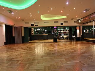 Der schöne Tanzsaal bietet viele Möglichkeiten für Ihr Event in der Tanzschule Renz Bremen