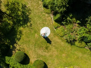 Sommerhochzeit auf Rittergut Remeringhausen – eine Braut von oben, Thomas Goebert - www.thomasgoebert.de