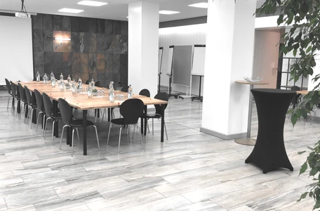 Großes Atelier mit Außenbereich