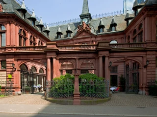 Frankfurt PresseClub Eingang zum Hof