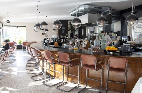 Restaurant am ehemaligen Mauerstreifen