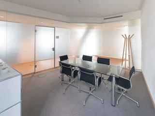 Der perfekte Ort für eine kleine Runde, das Shade Deck im ecos office center Teerhof, Bremen!