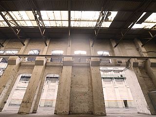 Eindrucksvolle 15 Meter Deckenhöhe der Halle Luja in der Alten Werft Bremen werden hier sichtbar