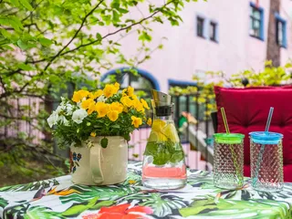 Sammeln Sie neue Ideen für Ihr Business - im ecos office center magdeburg im Hundertwasserhaus