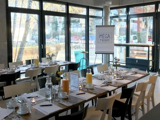 Ein Seminar in einer lockeren und liebevoll eingerichteten Umgebung können Sie im elbdeli in Hamburg veranstalten
