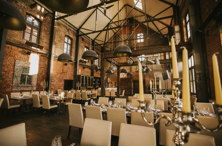 Restaurant und Eventlocation "Alte Industrieruine"