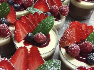 Bad Homburg Golfhaus Restaurant im Kurpark Beeren Dessert