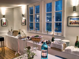 Ansicht Snackbuffet Salon Eventlocation Waterfront Hamburg