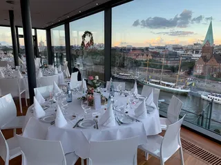 Feiern Sie Ihre Hochzeit im Fly Deck des ecos office center teerhof, mit Blick auf die wunderschöne Hansestadt Bremen