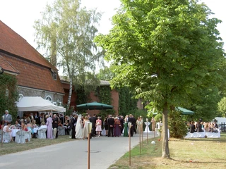 Bei schönem Wetter können Sie die Feierlichkeiten nach draußen verlagern und das ländliche Idyll in Gänze genießen 