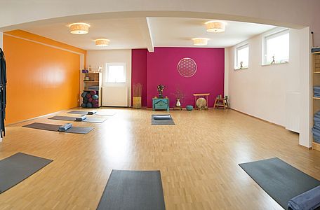 Yoga Loft / Pink Room