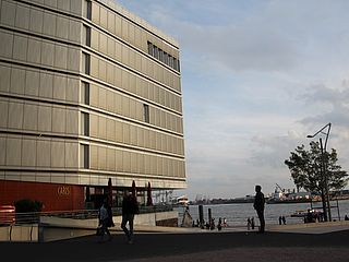 Außenansicht Elbphilharmonie HafenCity Hamburg CS Business Center 
