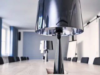 In der Münchener Conference Area sind die Räume sehr modern und hell eingerichtet