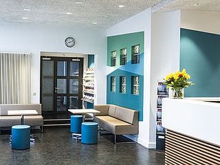Das Foyer des mIcentrum in Bremen bietet jede Menge Raum zum Wohlfühlen