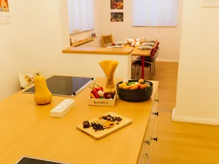 Auf dem modernen Kochfeld der Eventlocation kann Ihr nächster Gaumenschmaus gezaubert werden