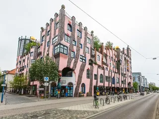 Außen hui, innen auch! Da ecos office center magdeburg im Hundertwasserhaus