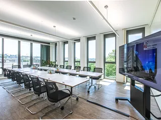 Der IC3 im Ecos office center Wiesbaden lädt zu Anlässen mit mehreren Personen ein