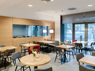 Bereits im Foyer des Quartierszentrum Huckelriede des Martinsclub Bremen werden Sie und Ihre Gäste sich wohlfühlen