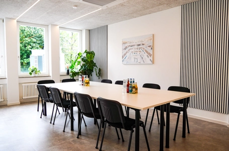 DAS BÜRO - RAUM SHIRO