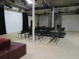 Hamburg Theater Marzipanfabrik WhiteHall bestuhlt