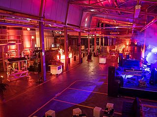 Viele schöne Accessiors ermöglichen eine unvergessliche Feier in der Flakes Eventfabrik in Bremen