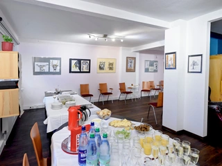 Raum für Kreativität finden Sie in der Stube des Nahbei in Bremen Findorff - hier können Gedanken fließen