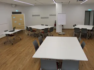 Gruppenarbeit findet im Martinsclub Vegesack Raum zur Entfaltung