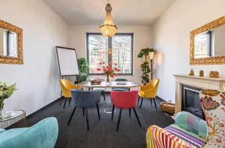 Kaminzimmer/Huddle Room - Inspirierende Meeting-Oase mieten